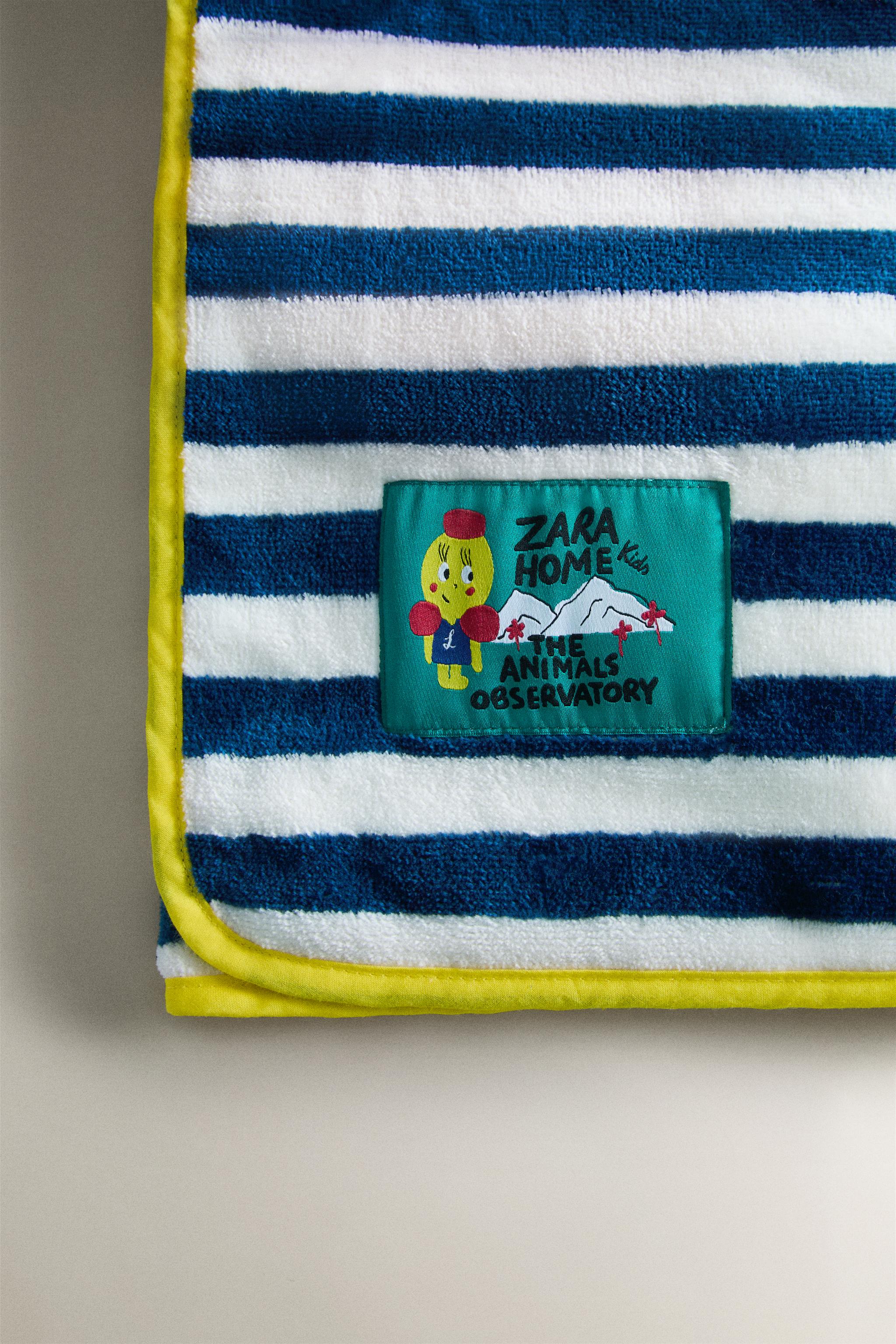 HOODED BABY TOWEL X THE ANIMALS OBSERVATORY